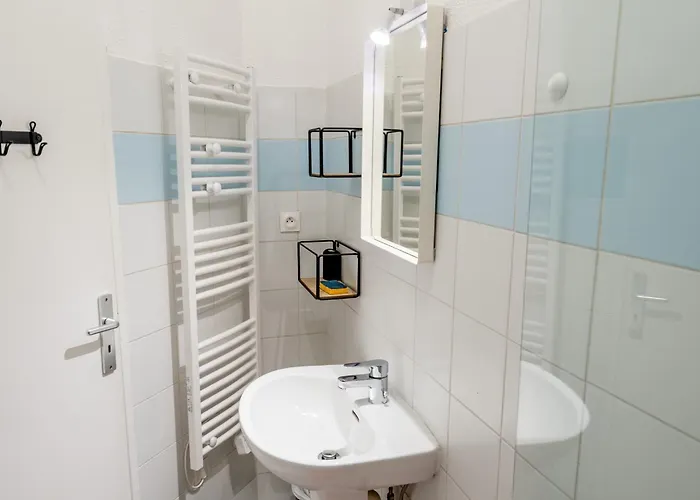 Capstay - Serenity * Lourdes