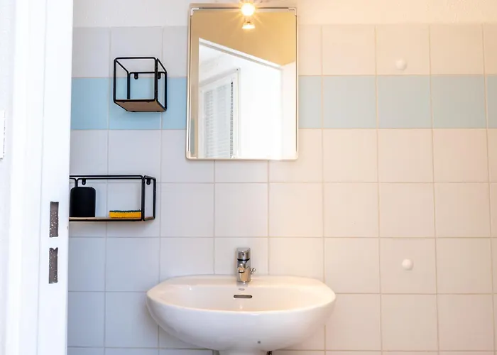 Capstay - Serenity * Lourdes