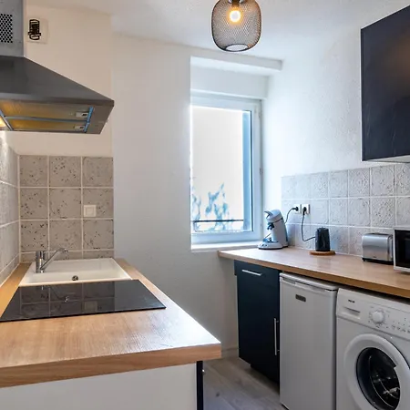 Capstay - Serenity Lourdes