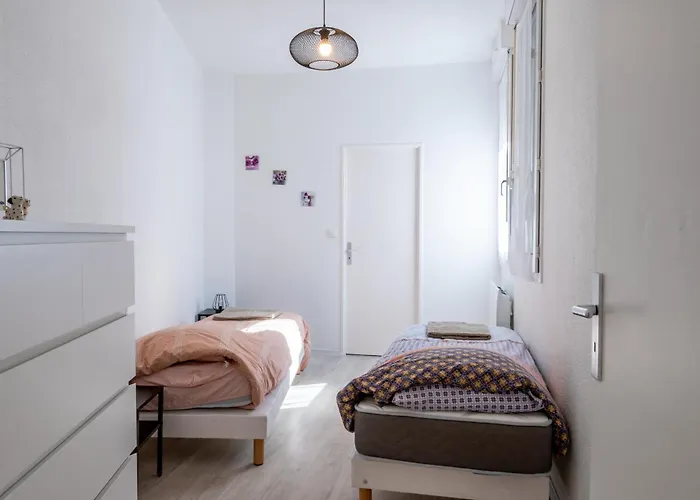 Apartment Capstay - Serenity